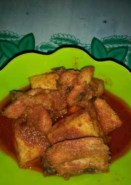 Ayam +tahu bumbu habang (pake santan)