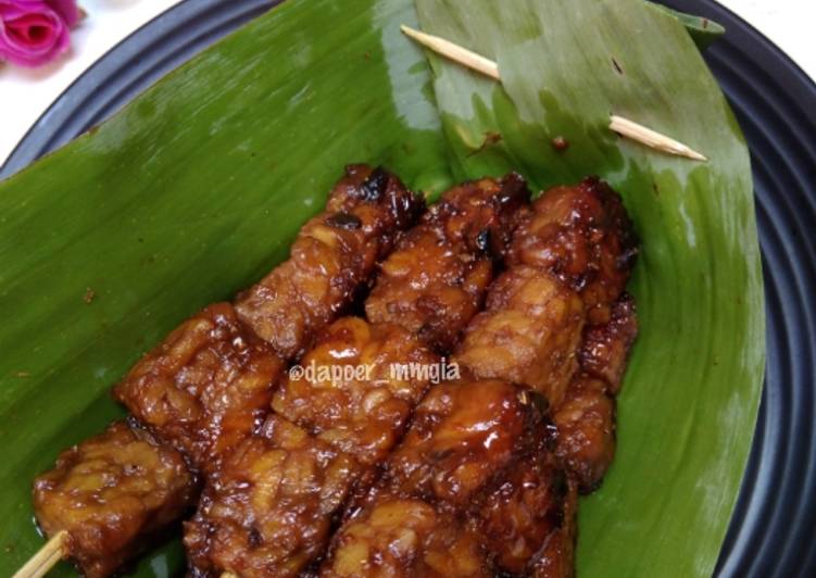 7. Sate Tempe