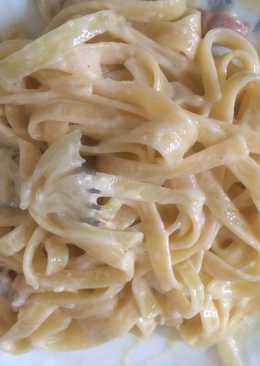 Fettucine carbonara simple