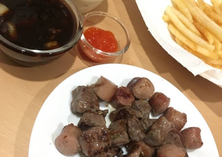 gambar untuk resep makanan Beef Sausage Fondue with bbq sauce and mushroom sauce