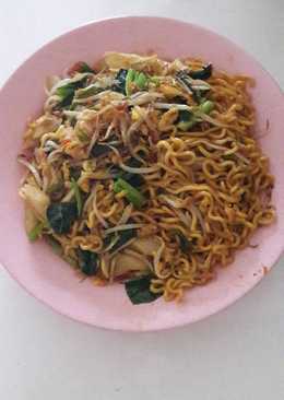 Mie Goreng otak2 bahagia ðŸ˜„