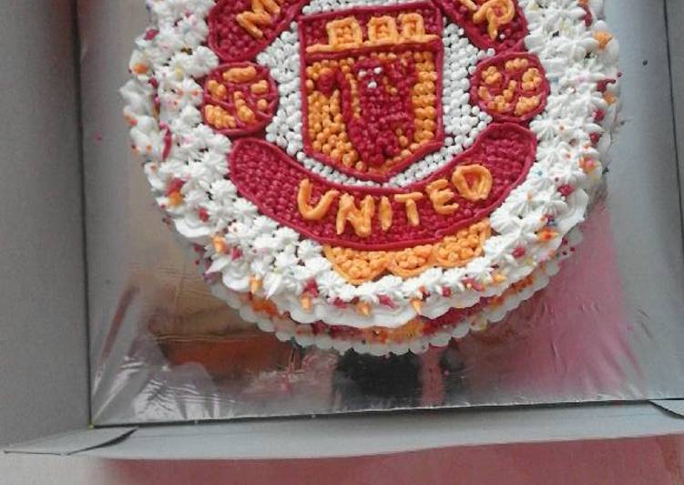 gambar untuk resep makanan cake ultah CLUB MU