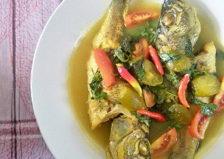 Resep Ikan  Kuah Kuning Asam  Pedas  oleh Robiatul Adawiyyah 