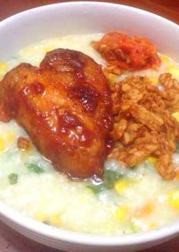 Bubur Manado dengan Spicy Chicken Wings dan Tempe Asin