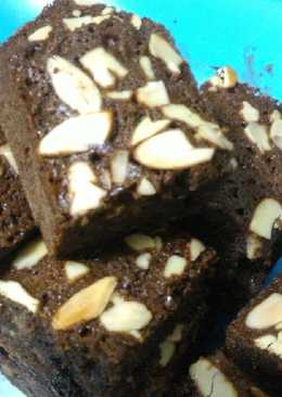 Brownies Coklat Almond Pisang Uli