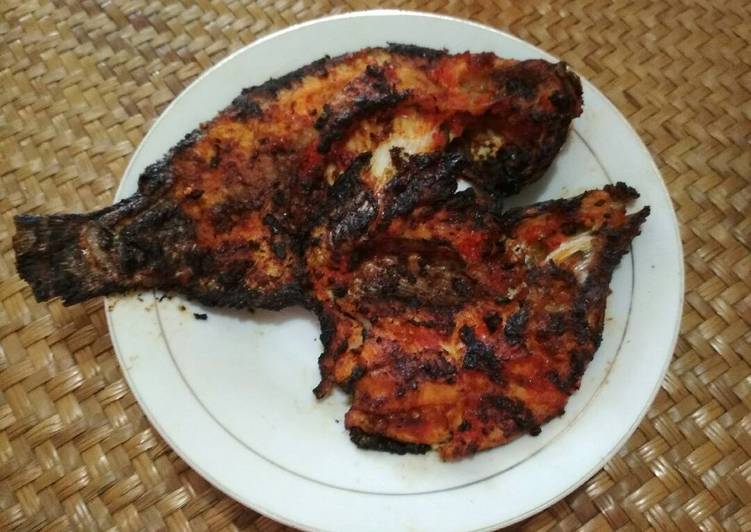 gambar untuk cara membuat Ikan Nila Bakar Bumbu Padang