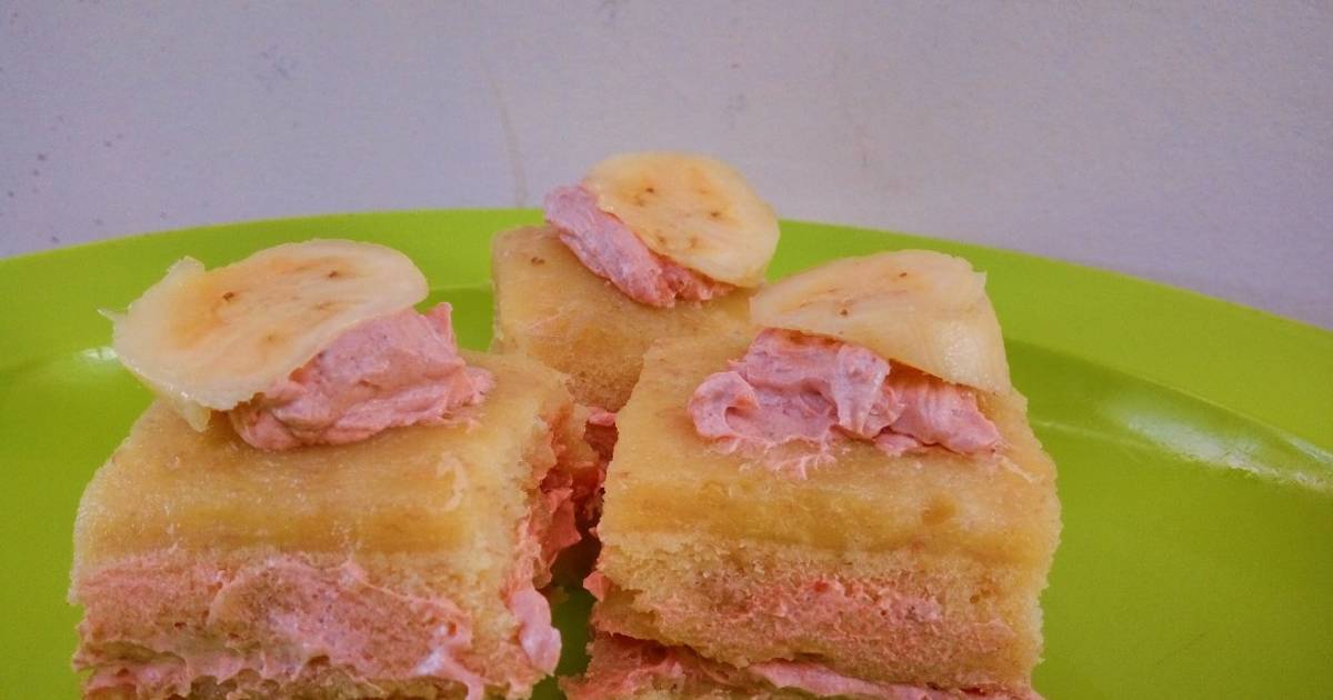 Resep Banana cake kukus with dancow cream