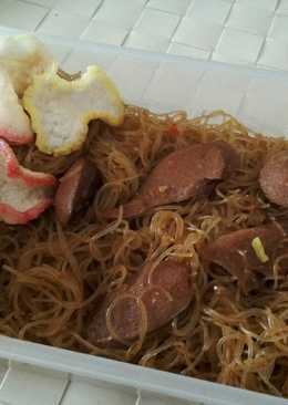 Bihun goreng sosis sederhana