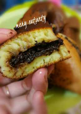 Martabak manis ala terang bulan (empuk dan bersarang)