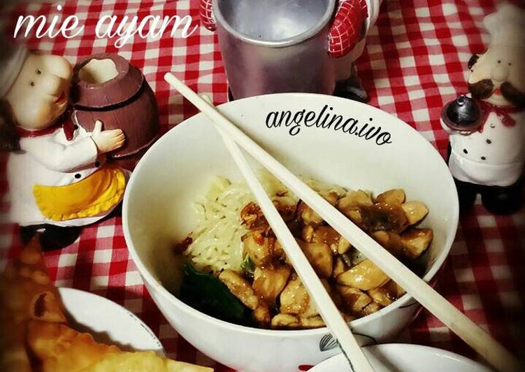 resep makanan Mie ayam jakarta ala mie ayam abang2 & resto