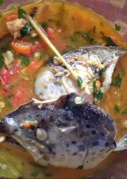Sop Kepala Ikan Salmon