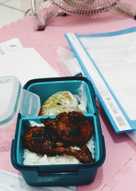 Bekal kantor "ayam panggang Kalasan"