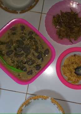 Kapurung ayam manyos