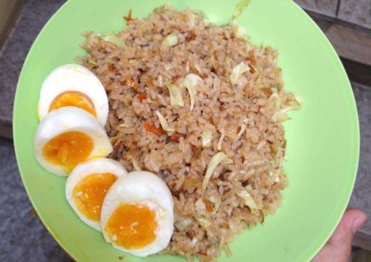 gambar untuk resep makanan Nasi Goreng Ikan Asin (Klotok)