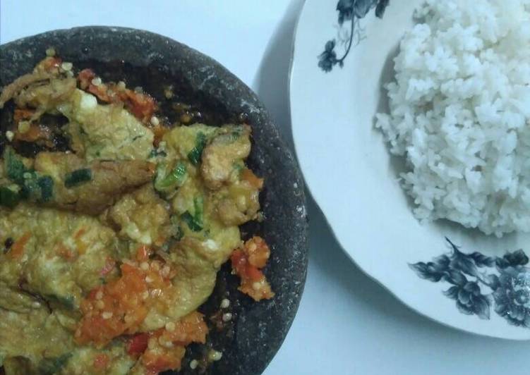 resep Telor dadar sambal korek