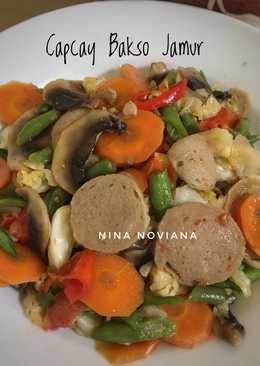 Capcay goreng bakso jamur