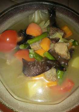 Sayur sop daging sapi jamur lember