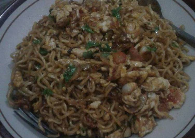 cara membuat Mie goreng mak nyuuuusssss