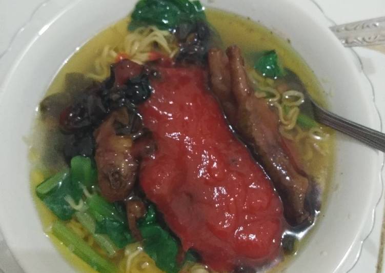 resep masakan Mie instan ayam kecap expressss.