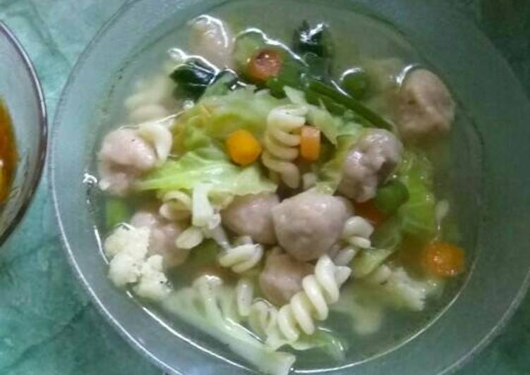 gambar untuk resep makanan Sayur sop pentol bakso