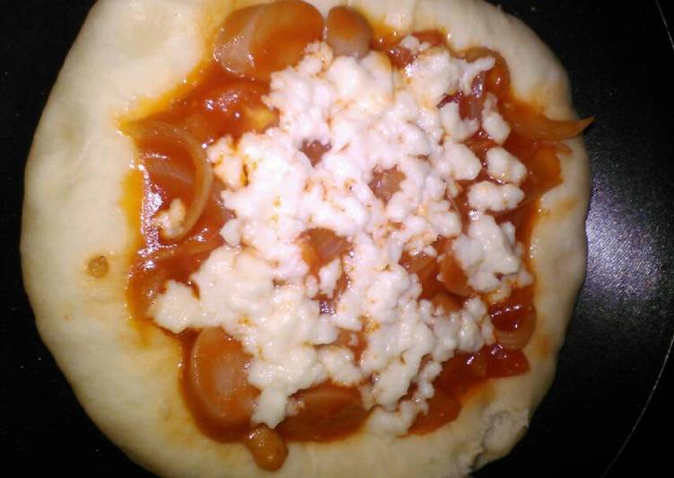 Resep Pizza teflon eggless empuk Dari laeli Hikmawati