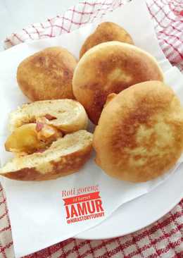 Roti goreng isi kornet jamur