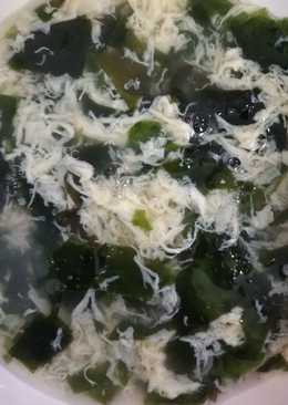 Soup egg seaweed