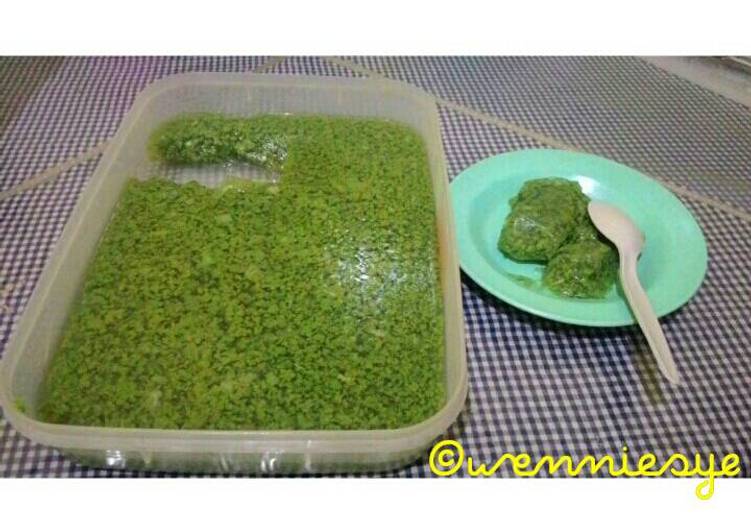 bahan dan cara membuat Puding Lumut dengan santan asli