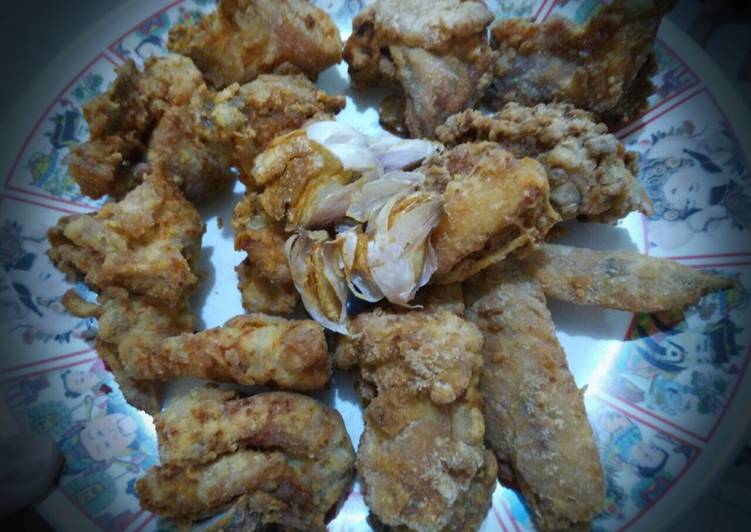  Resep  Ayam  Goreng Bawang Putih Kriuk  oleh Nink Humphry 