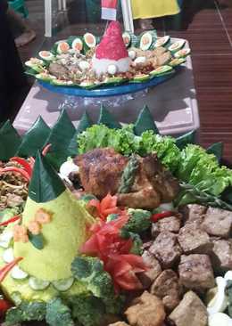 Ayam oven utuh untuk tumpeng