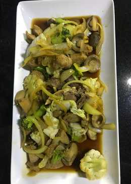 Cah lidah, bakso, brokoli, dan jamur