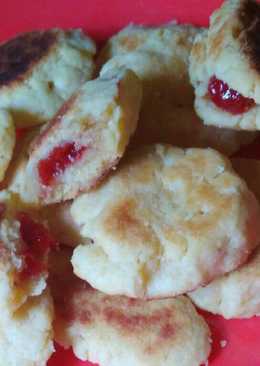 Cookies Milna selai strawberry (No mixer, no oven)