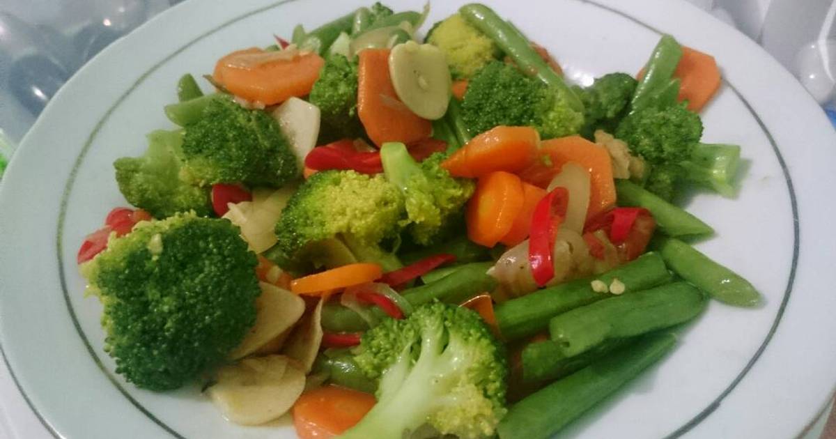 Resep Tumis brokoli buncis wortel oleh Resty Tinarga Cookpad
