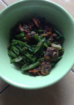 Tubukera (tumis buncis kerang)