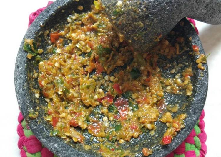 gambar untuk resep Sambal Korek (Bawang+Lombok)