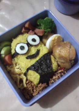 Nasi kuning kacamata