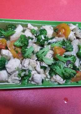 Suir Ayam Brokoli Saus Tiram