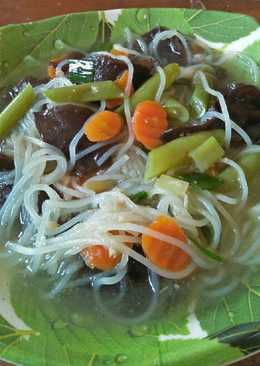 Sop bihun wortel jamur kuping buncis