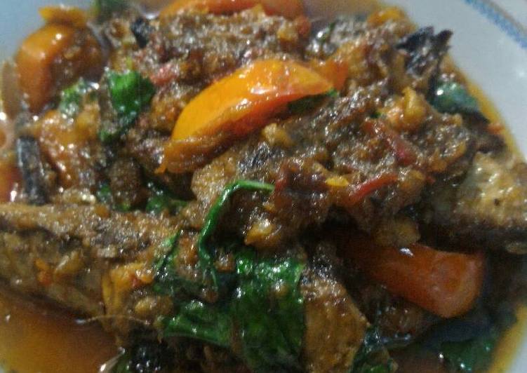 resep makanan Tongkol balado pedas manis