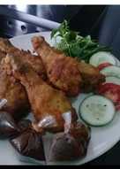 Ayam goreng kunyit...sambal bawang kecapðŸ'ðŸ'ðŸ˜Š