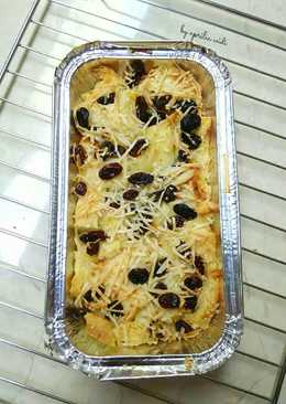 Raisin Cheese Bread Pudding