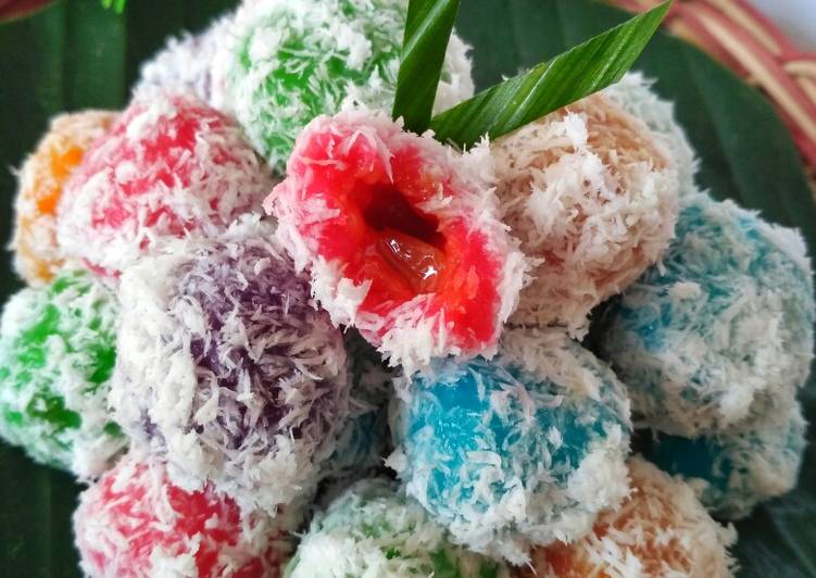 Hasil gambar untuk klepon pelangi