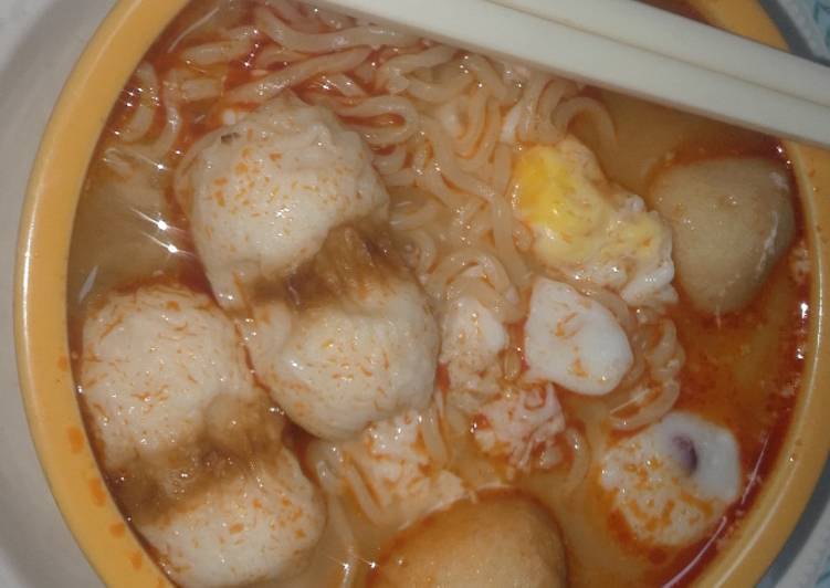 gambar untuk resep Mie Tom Yum Sederhana