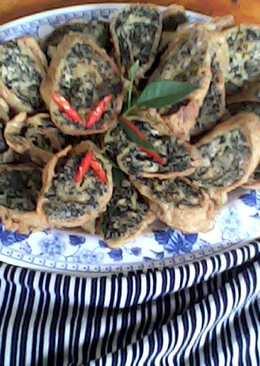 Rolade (Daun singkong gulung telor)