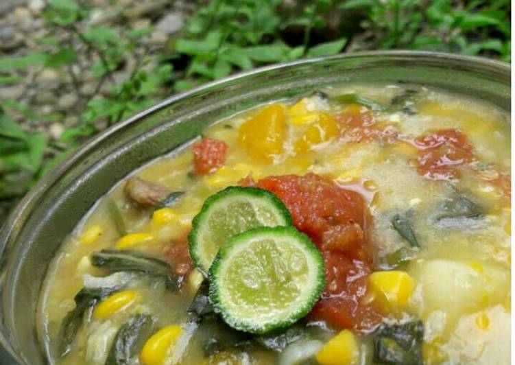 resep lengkap untuk Bubur manado sambal tomat mentah