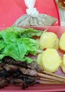 Diet mayo lunch day 2 sate sapi sambal kacang