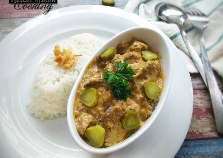 gambar untuk resep makanan Beef Stroganoff