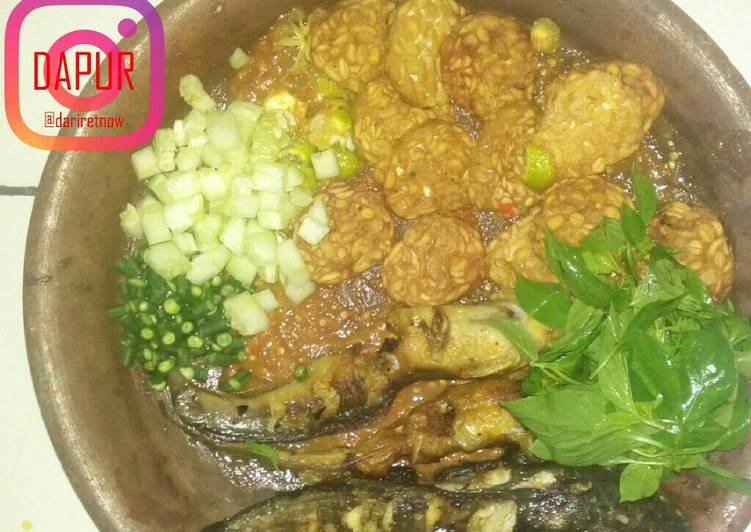 resep masakan Penyet Lele + Tempe + Lalapan