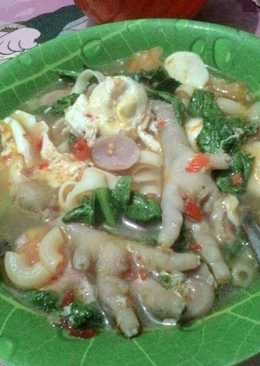 Seblak kwetiau ceker