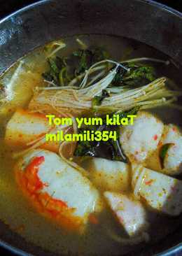 Tom Yum bakso seafood kilat